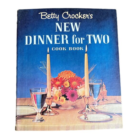 1964 Vintage Betty Crocker's New Dinner For Two Cookbook Golden Press First Ed - Picture 11 of 11